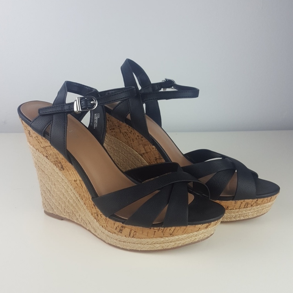Charles By Charles David Wedge Sandals Size 10M
